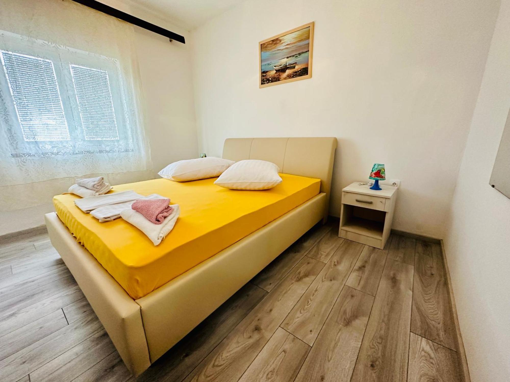 Apartment Baraba Pag Town